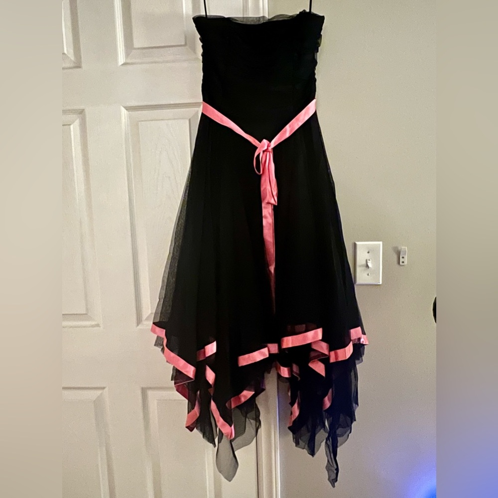 Vintage Caché Strapless Handkerchief Hem Cocktail Dress w/ Pink Ribbon Trim